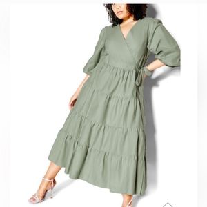 Tiered Wrap Style English Rose Maxi Dress in Clover City Chic Size XXL